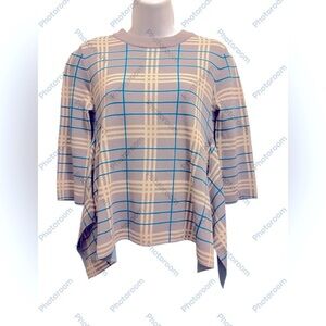 OSOS Plaid sweater new without tag